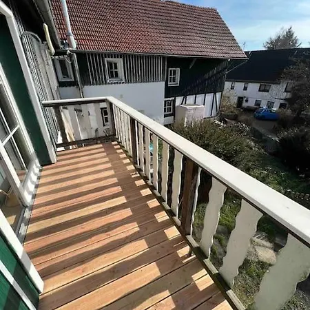 Schoene Mit Balkon *