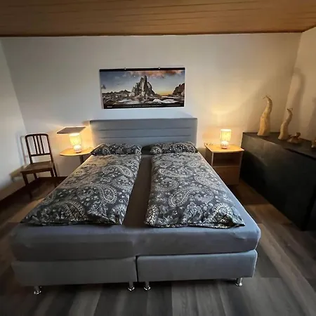 Schoene Mit Balkon Hébergement de vacances Bachenberg