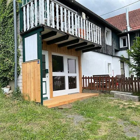 Schoene Mit Balkon