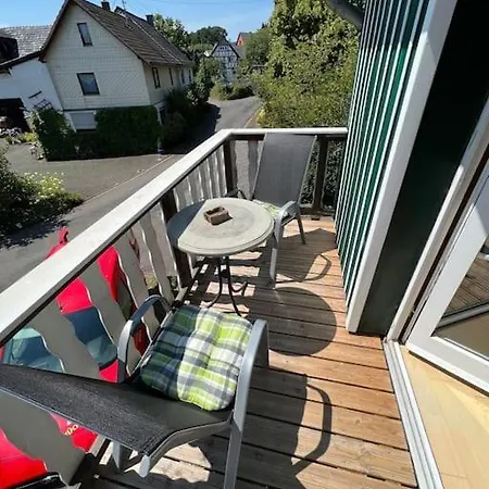 Schoene Mit Balkon