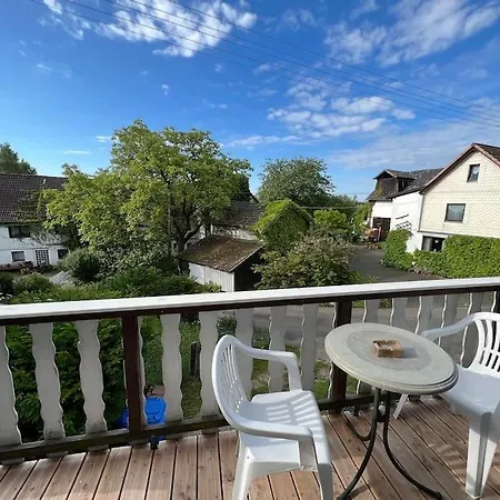 Schoene Mit Balkon
