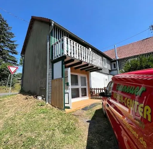 Schoene Mit Balkon Semesterbostad *